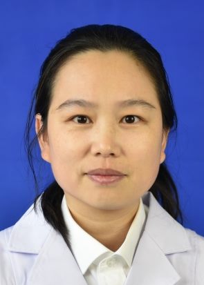 张莹