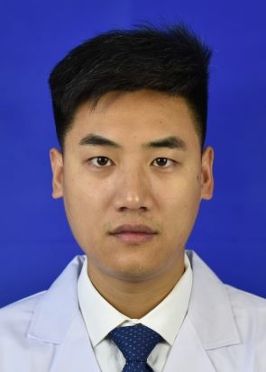 李旭