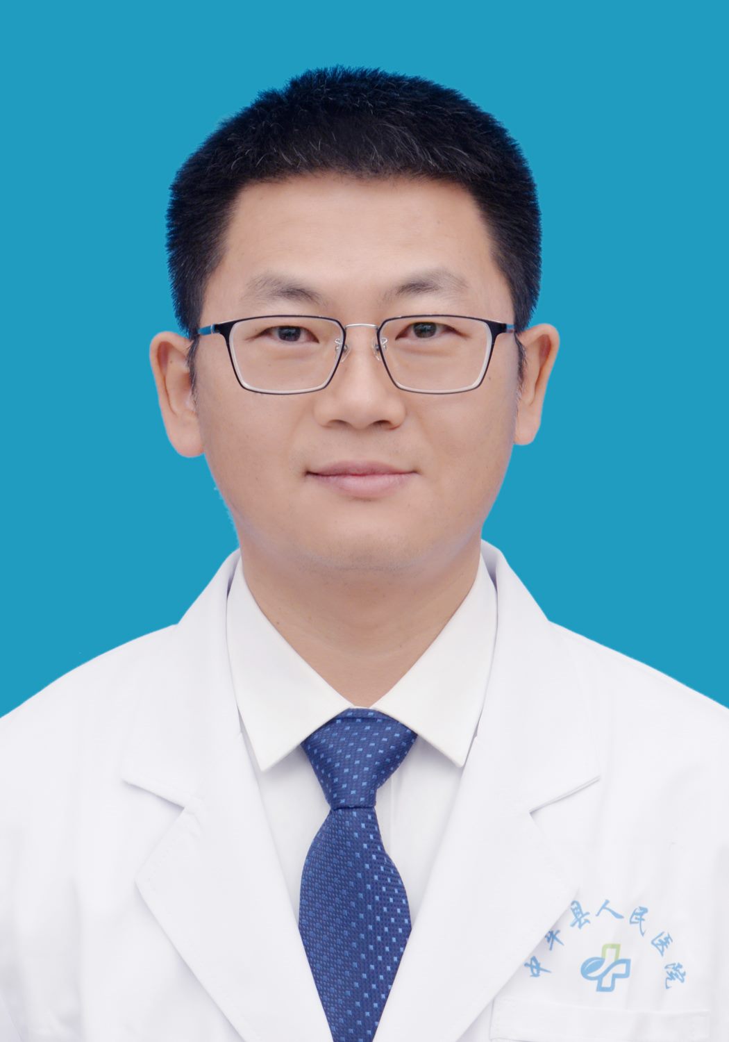 李鹏磊 