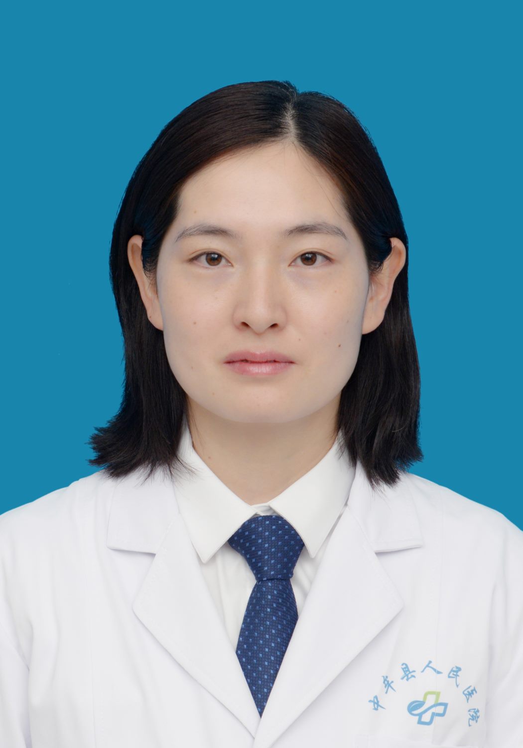 李盼