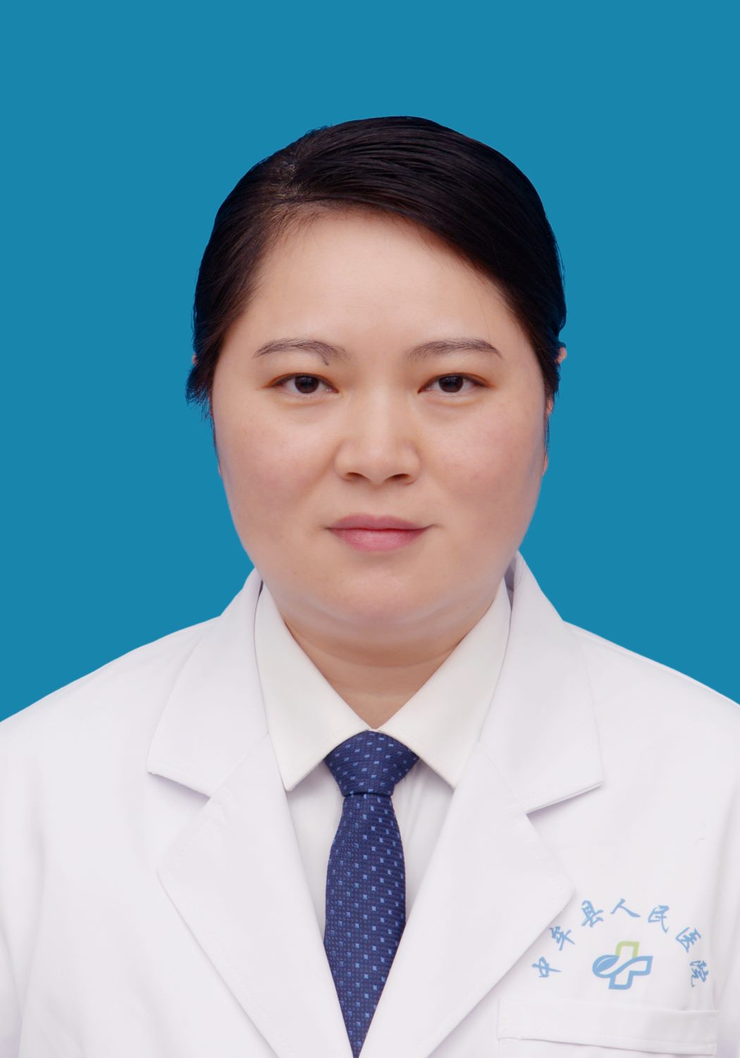 姚娜 